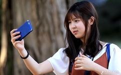 迈开腿让我看看你的草莓汁